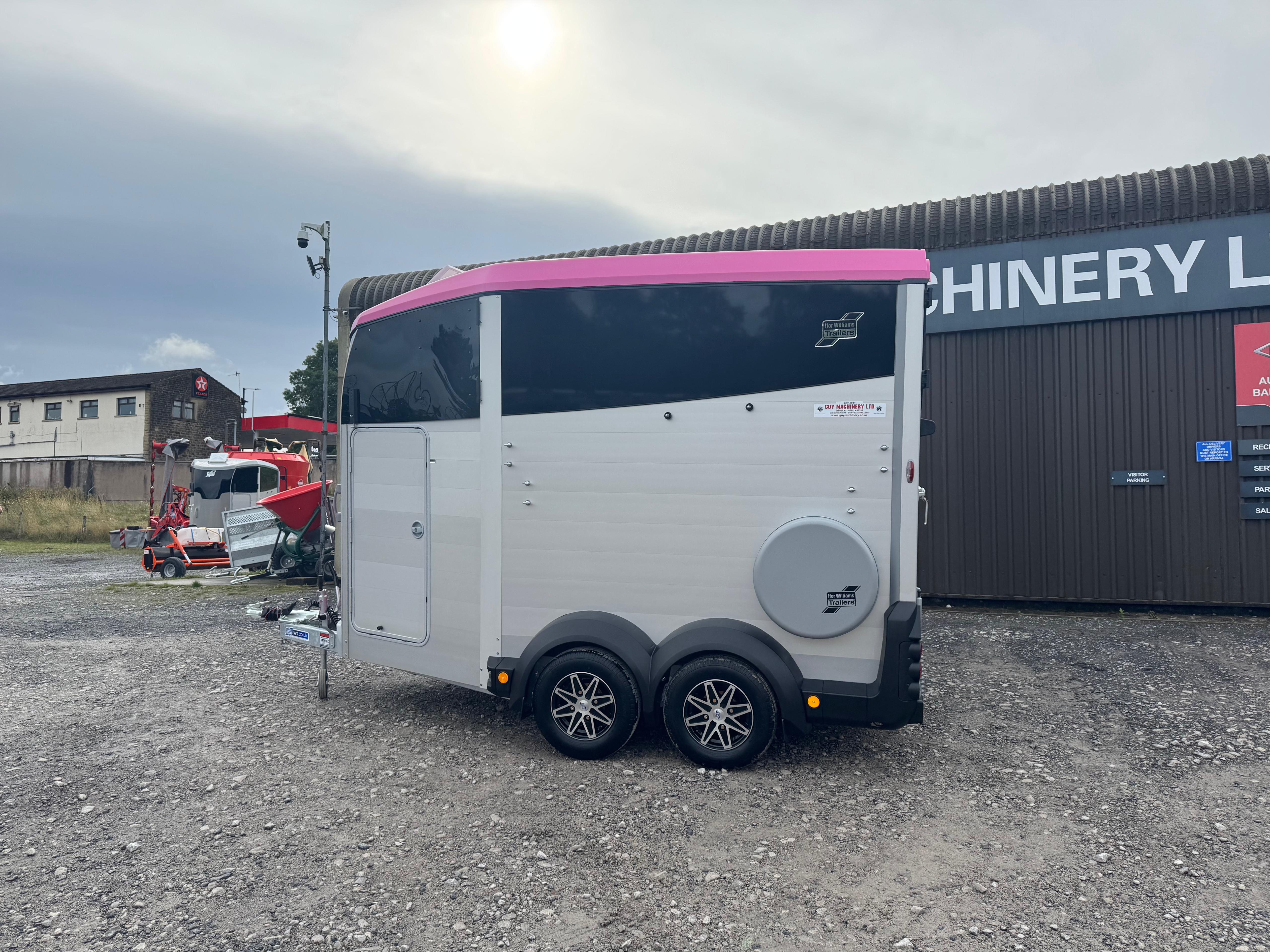 HBX511 HV 6.jpg